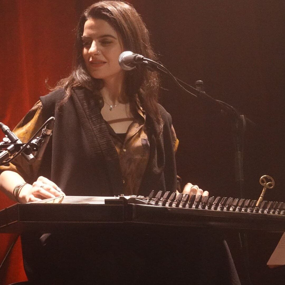 Christine Zayed, sous la lune argentée
